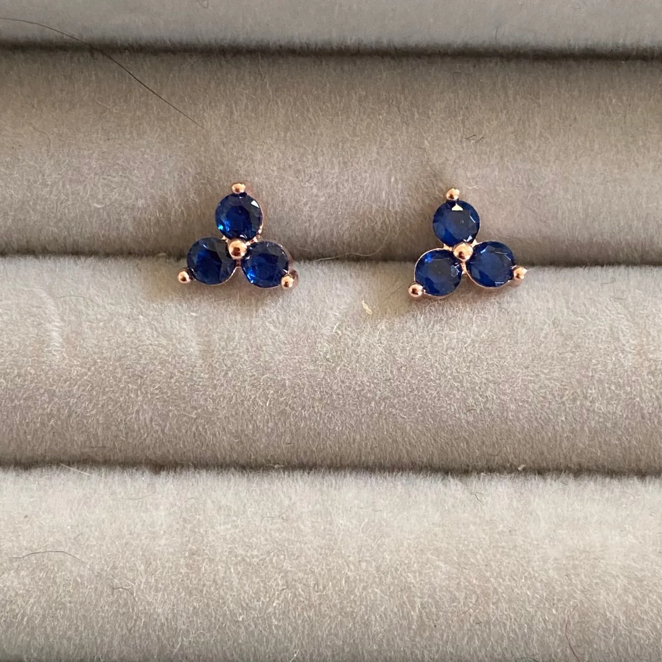 Dainty studs with three stones